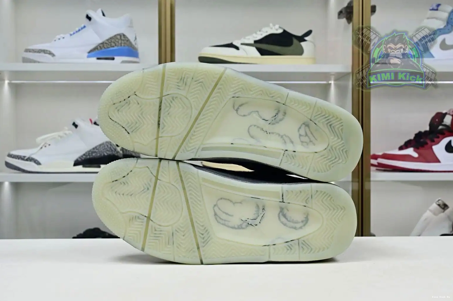 kaws Air retro 4 Jordan Jordan Kimikick 0517